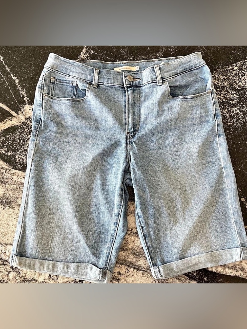 Levi's Classic Bermuda Shorts women’s Denim Waist 29 Blue